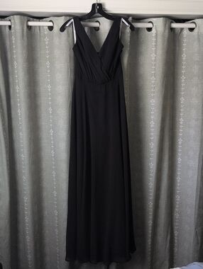 Elegant Black V-Neck Maxi Formal Dress/Bridesmaid Dress